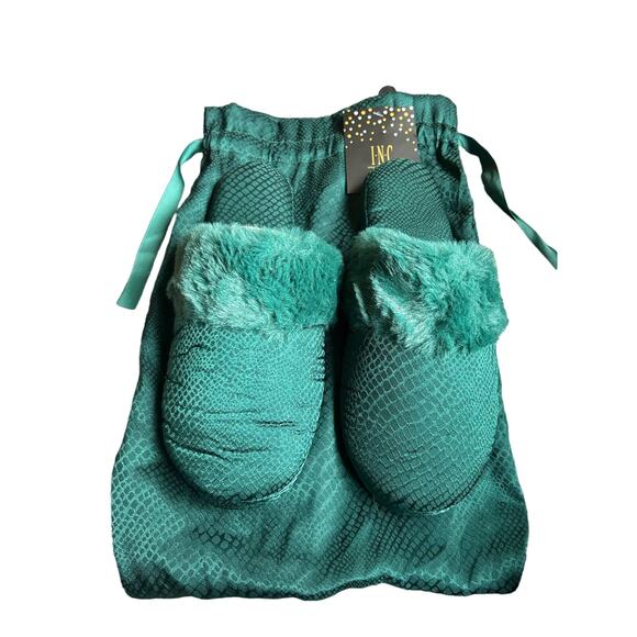 INC International Concept - Women’s Slippers in Bag Embossed Green - Size L 9-10 - Picture 2 of 7